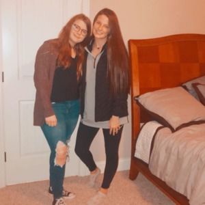 Meet your Posher, Leigha